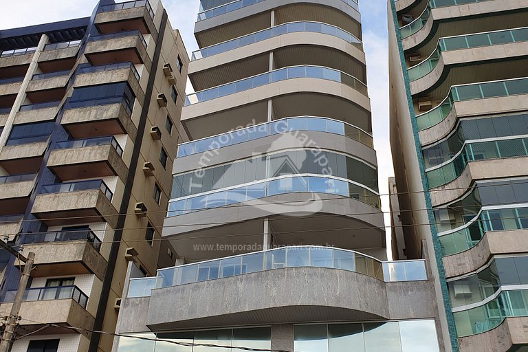 Apto Beira Mar ,c/3 Qtos C/1suítes, C/2gar. Vista