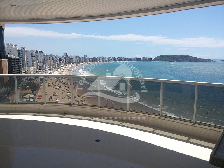 Apto , Frente a Praia , 3 Quartos , sendo 2 Suítes