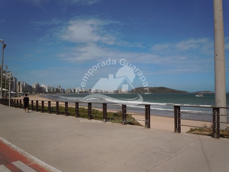 Apto , Frente a Praia , 3 Quartos , sendo 2 Suítes