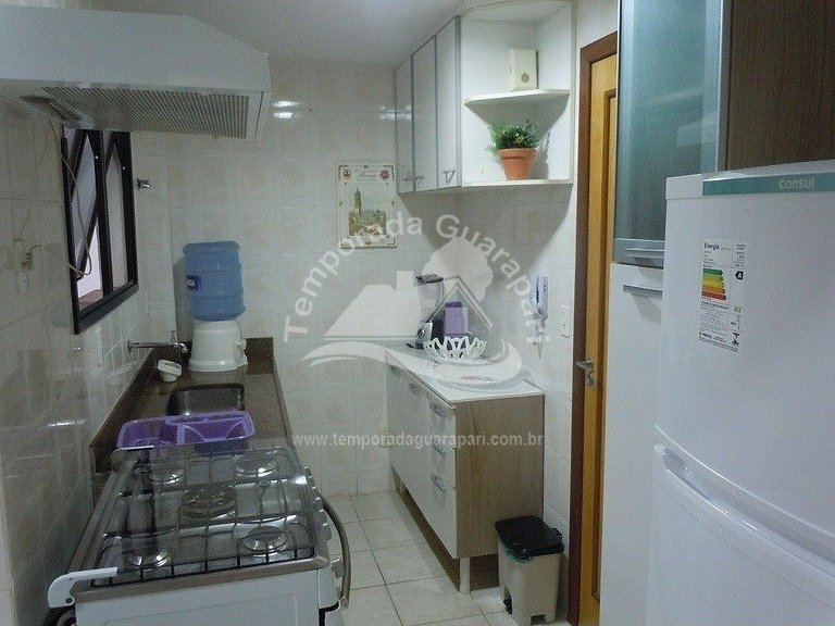 Ótimo Apto 2 Quartos , sendo 1 Suíte, Varanda