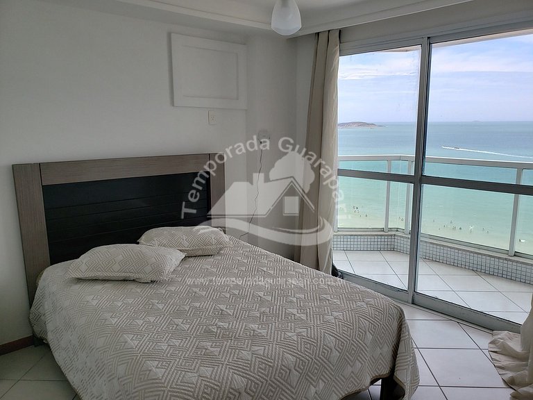 Apto Beira Mar ,3 Quartos Sendo uma Suite