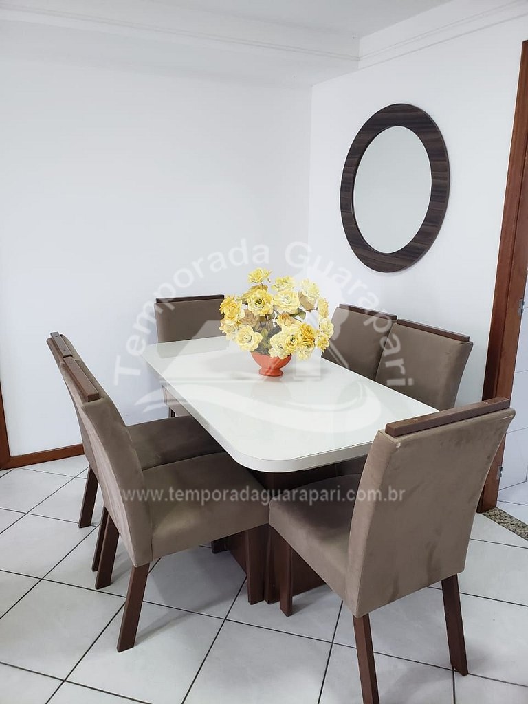 Apto de Frente a Praia com 3 quartos