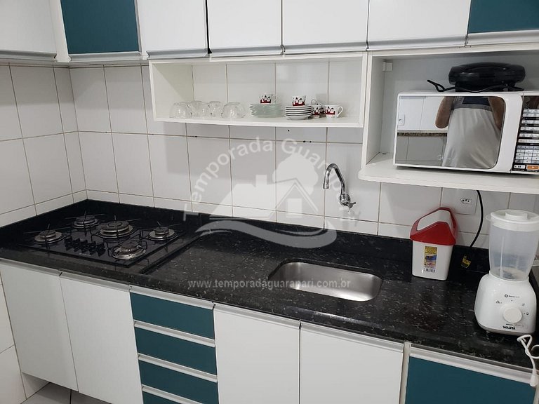 Apto de Frente a Praia com 3 quartos