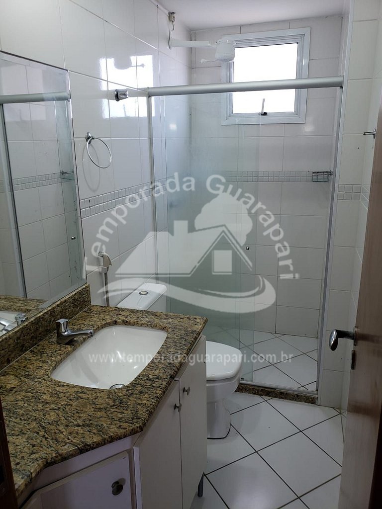 Apto de Frente a Praia com 3 quartos