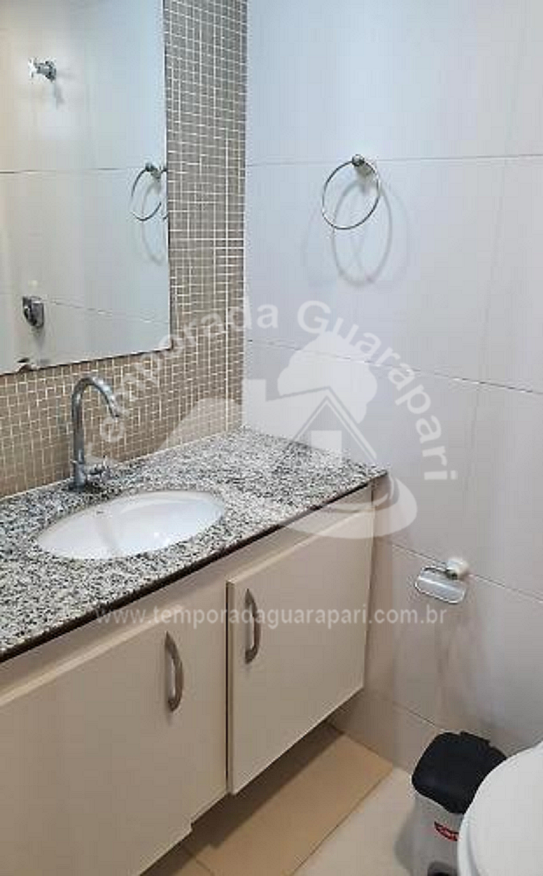 Apto 3 Qtos , sendo 2 Suítes, do lado hotel 4 estações