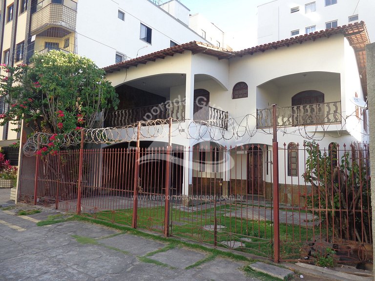 Casa c/ 5 Quartos Sendo 2 Suítes , Churrasqueira