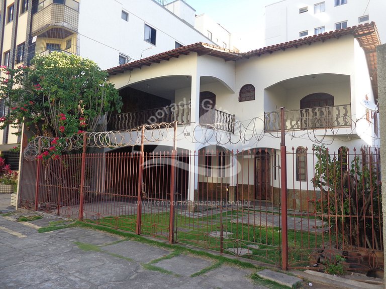 Casa c/ 5 Quartos Sendo 2 Suítes , Churrasqueira