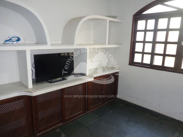 Casa c/ 5 Quartos Sendo 2 Suítes , Churrasqueira