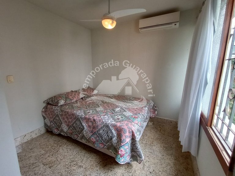 Casa c/ 4 Quartos Sendo 2 Suítes , Piscina e Churrasqueira,