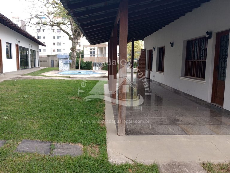 Casa c/ 4 Quartos Sendo 2 Suítes , Piscina e Churrasqueira,