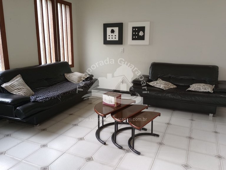 Casa c/ 4 Quartos Sendo 2 Suítes , Piscina e Churrasqueira,