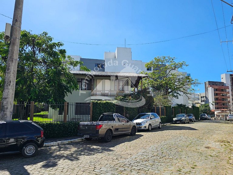 Casa c/ 4 Quartos Sendo 2 Suítes , Piscina e Churrasqueira,