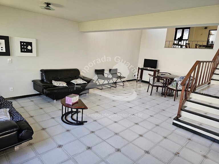 Casa c/ 4 Quartos Sendo 2 Suítes , Piscina e Churrasqueira,